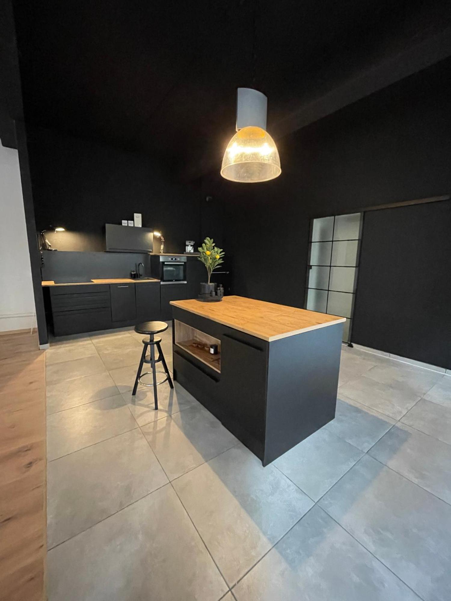 Design Loft - 200Qm2 - Heimkino - Bestlage - Parkplatz Висбаден Экстерьер фото